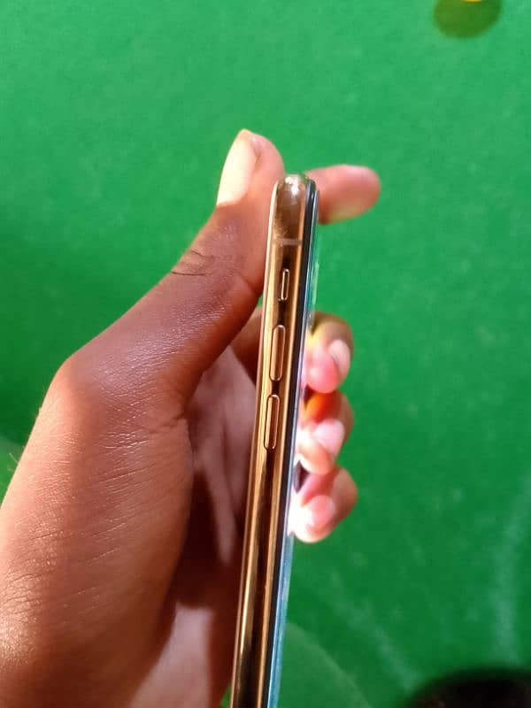 I phone xs max 91 battery health 512 gb memory face id off hai 4