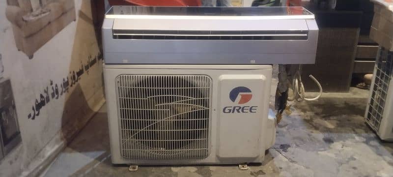 1 -5 ton gree ac DC inverter nai hai only sada ac hai 10 bye 10 3