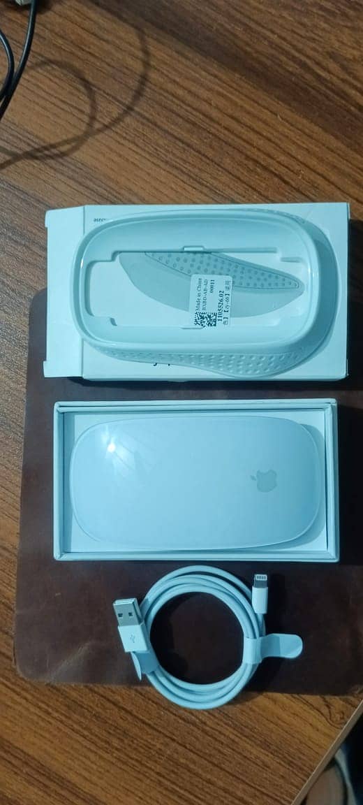 Apply Magic Mouse 2 Openbox 10/10 Condition / With Ergonomic Dock 6