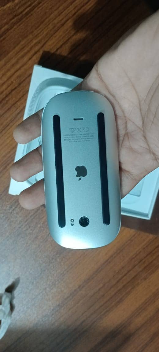 Apply Magic Mouse 2 Openbox 10/10 Condition / With Ergonomic Dock 10