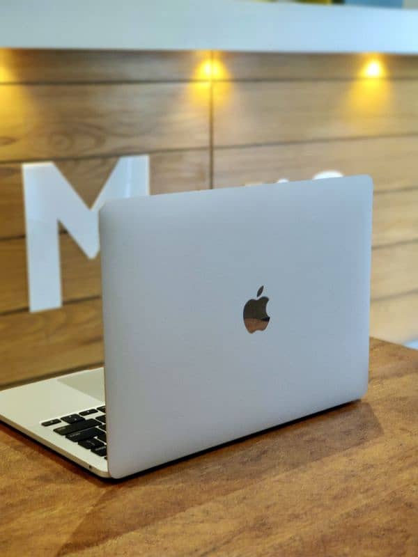 MacBook Pro M1 6