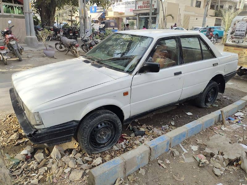 Nissan Sunny 1988 4