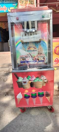 con ice cream machine for sale good condition new condition