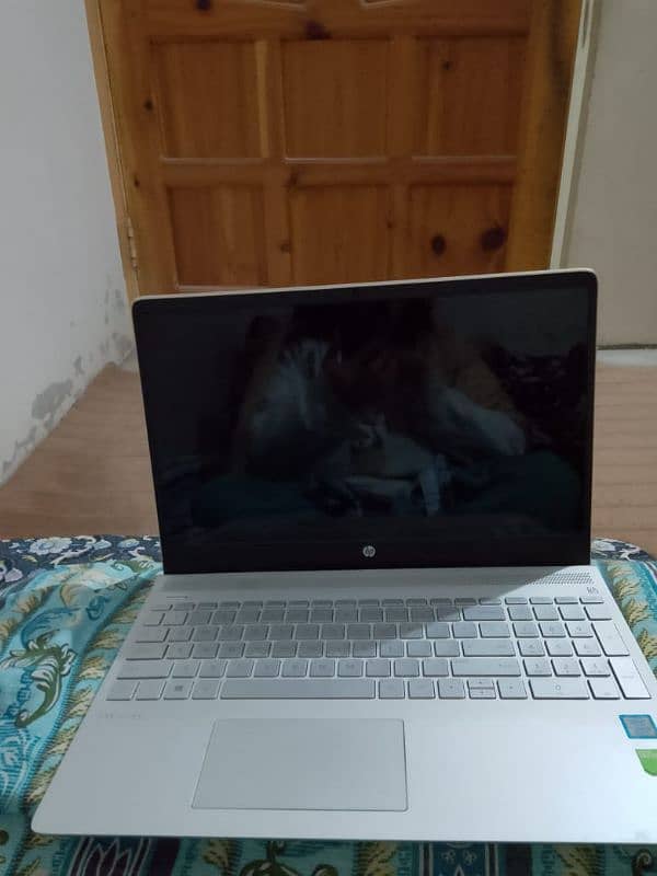 Hp core i5 8 generation 16 gb Ram 256 gb ssd and Garaphic 7