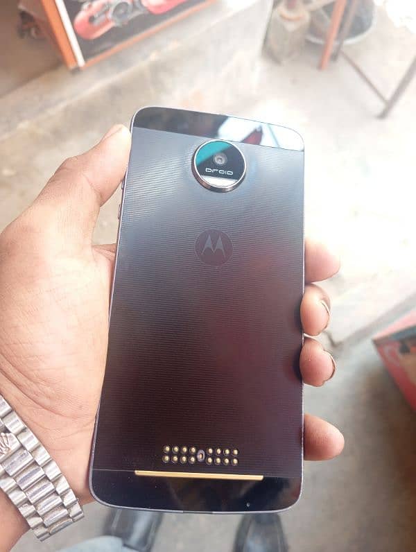 Moto Z Droid 2