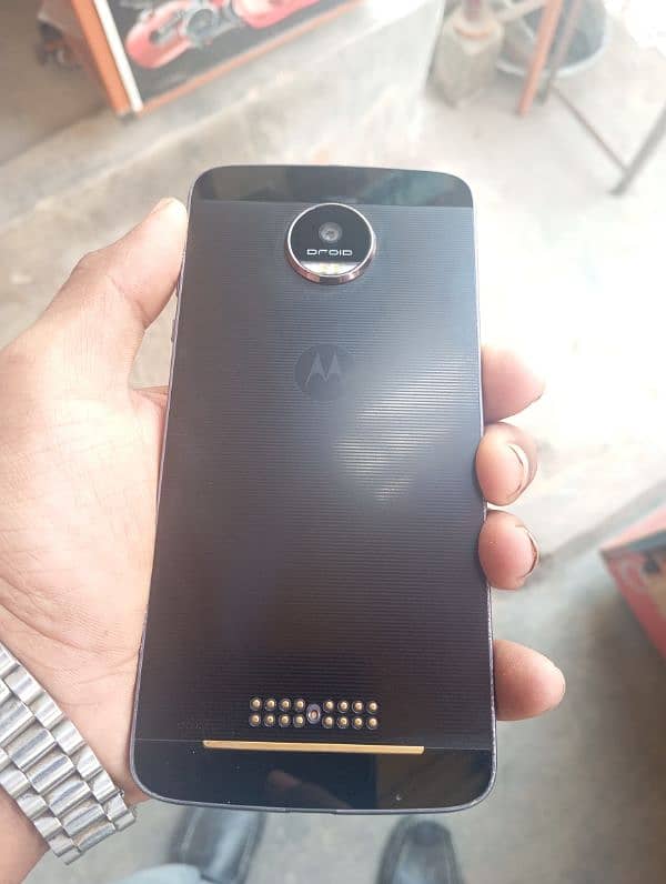 Moto Z Droid 4