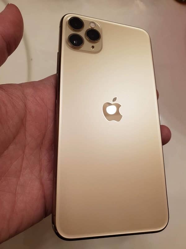 iPhone 11 Pro Gold 256 Gb (sim time available) 1