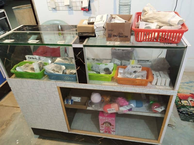 shop rack and counter for sale in low price 1