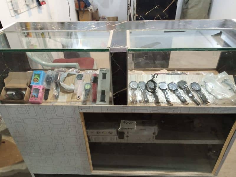 shop rack and counter for sale in low price 3