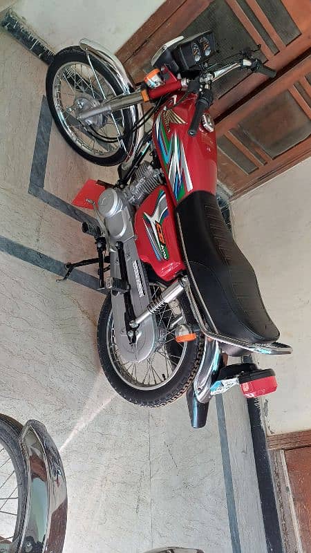 Honda 125 2023 3