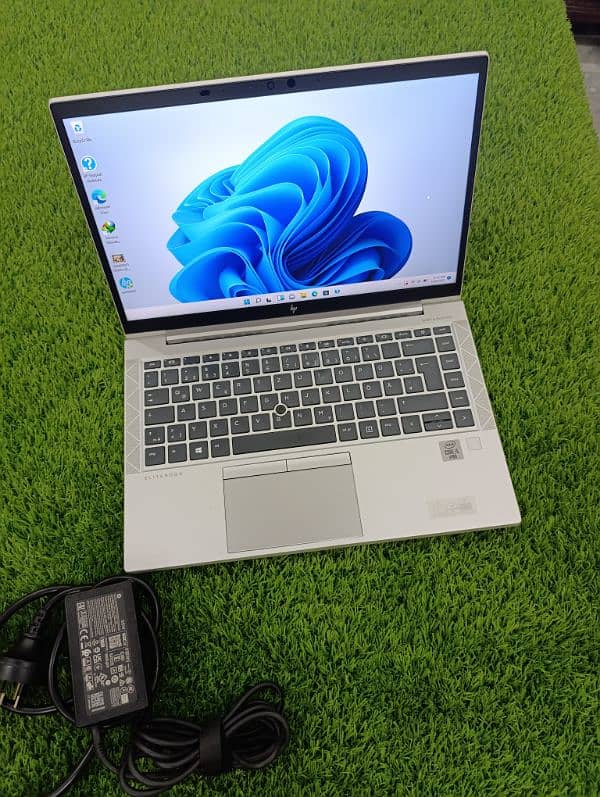 HP ELITEBOOK 840-G7,Core i5 10th Gen. slim Model,256GB SSD NVMe 1