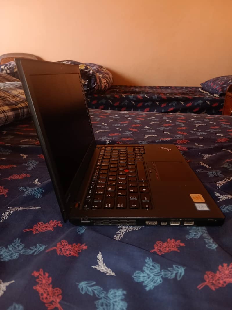 Lenovo x260 model core i5 6th generation 2