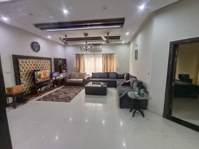 One Kanal Used Modern Design Bungalow For Sale At Prime Location Of DHA Lahore Near To Park masjid & Commercial Market. 13