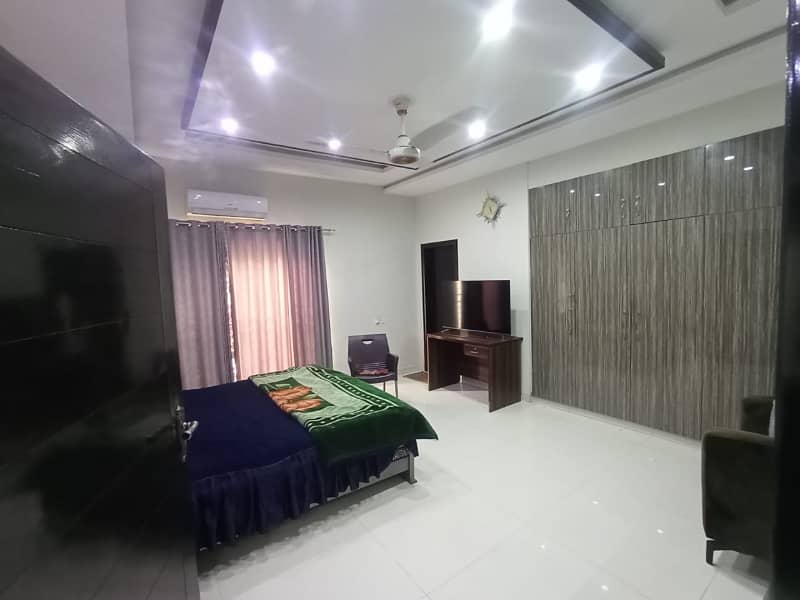 One Kanal Used Modern Design Bungalow For Sale At Prime Location Of DHA Lahore Near To Park masjid & Commercial Market. 28