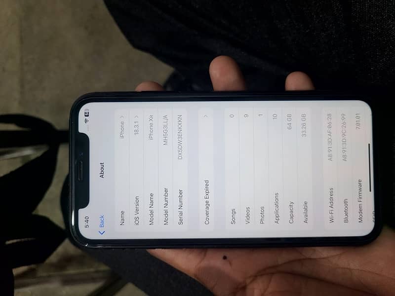 iPhone XR (non-PTA factory unlock 64 gb water pack) 7