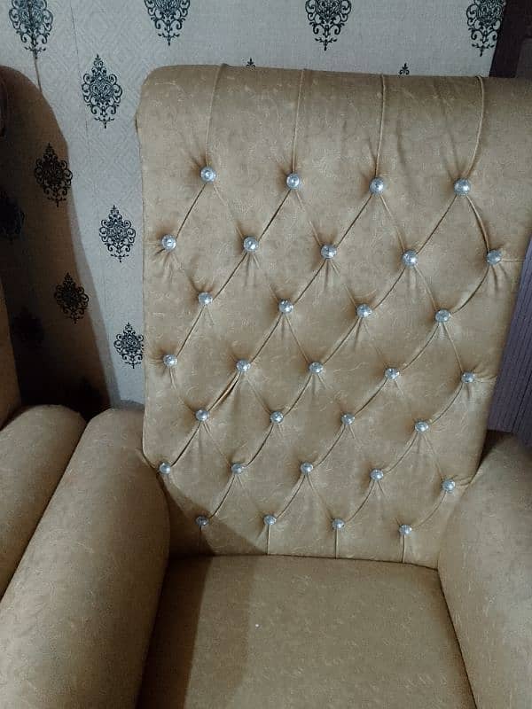 2 set sofa dewan chairs urgent sale 3