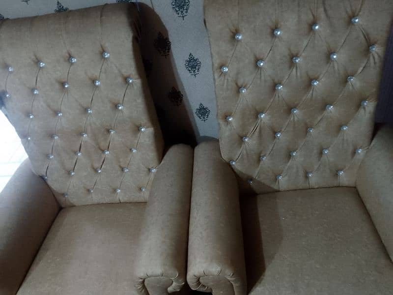 2 set sofa dewan chairs urgent sale 4