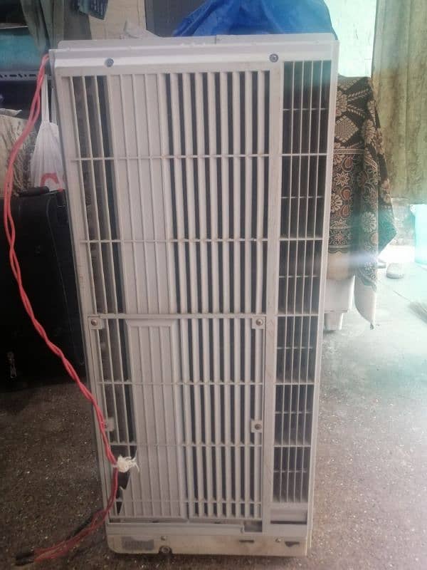 0.75 Ton Portable AC With Converter Less Electric Consumption 1