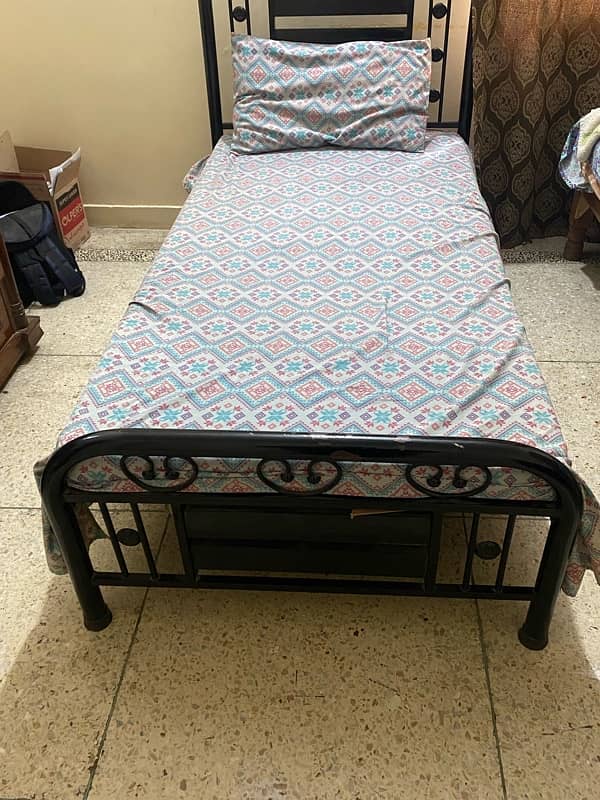 Double and single iron beds  with matress available for sale urgent !! 5