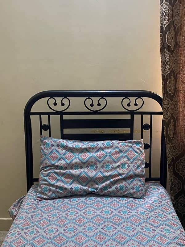 Double and single iron beds  with matress available for sale urgent !! 6