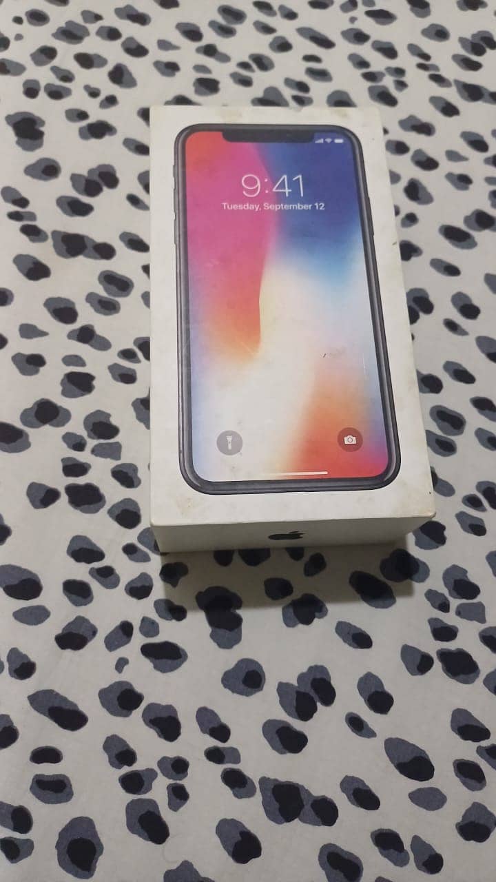 Apple iPhone X 5