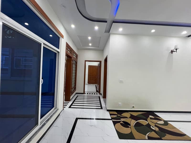 10 Marla low price CORNOR House For Sale in G-13 Islamabad 8