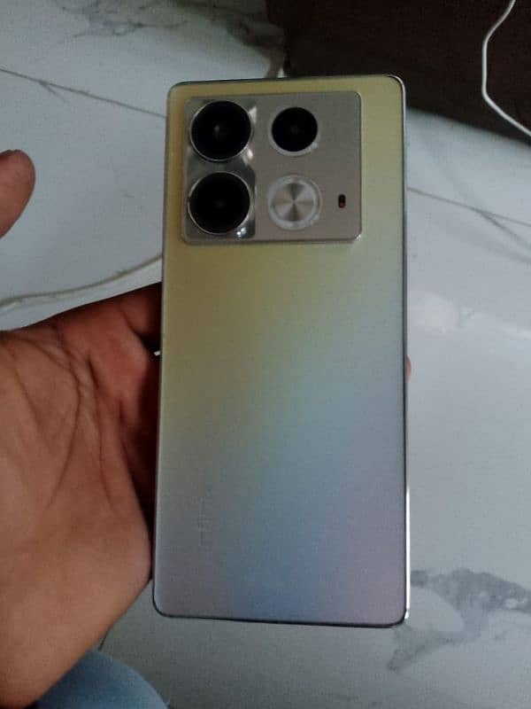 infinite note 40 0
