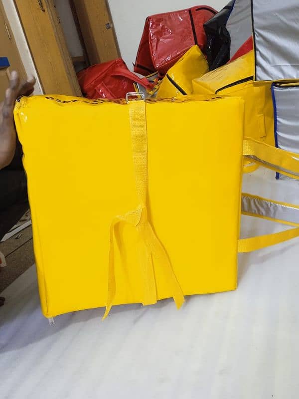Food Bags, isolated Hot Bags, Pizza delivery Bag, delivery box 4