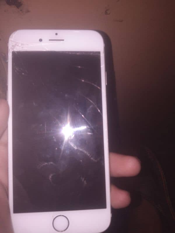 iPhone  sale 6 condition 10/8pannel break 0