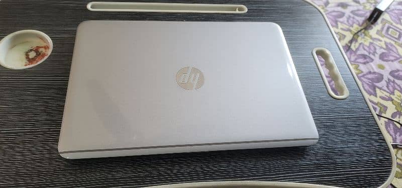 hp elitebook Folio1040 g3 i5 6th 4