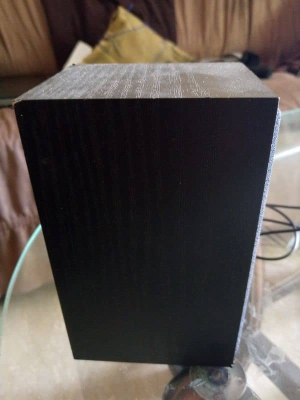 kisonli speakers 2