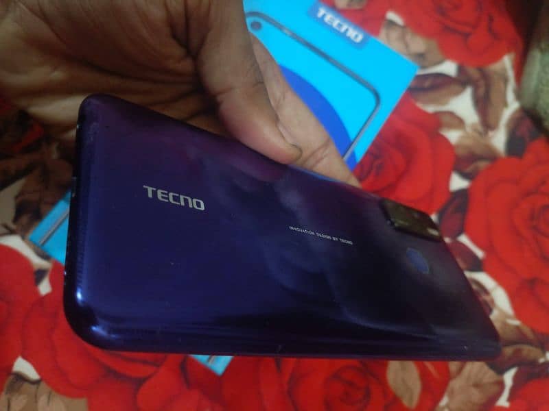 Tecno camon 15 4/64 Good condition with charger 3