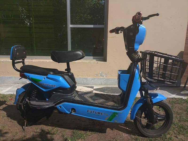 YJ Future Indus model Scooty for sale 0