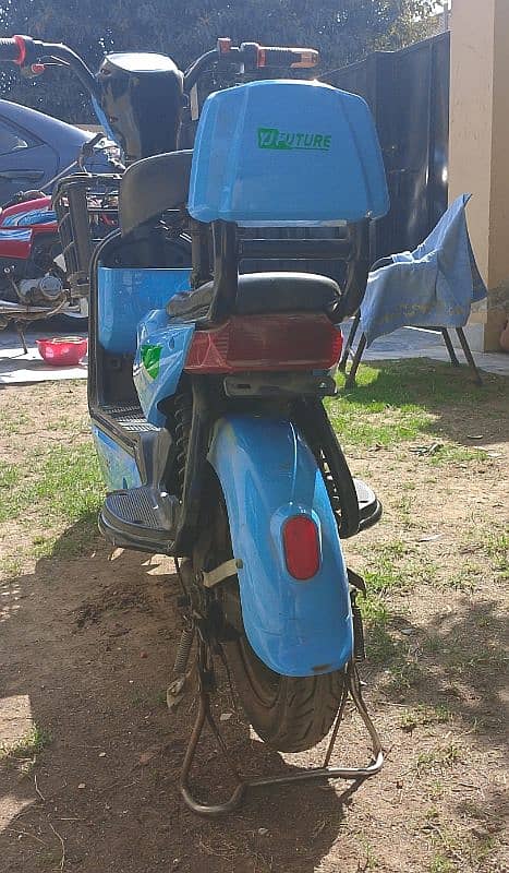 YJ Future Indus model Scooty for sale 1