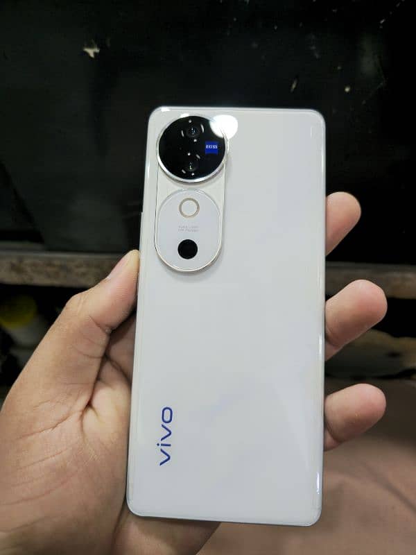 vivo v40 [12 256] 4