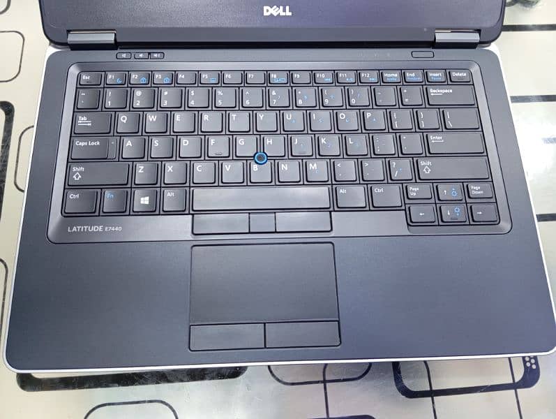 Dell Latitude E7440 5