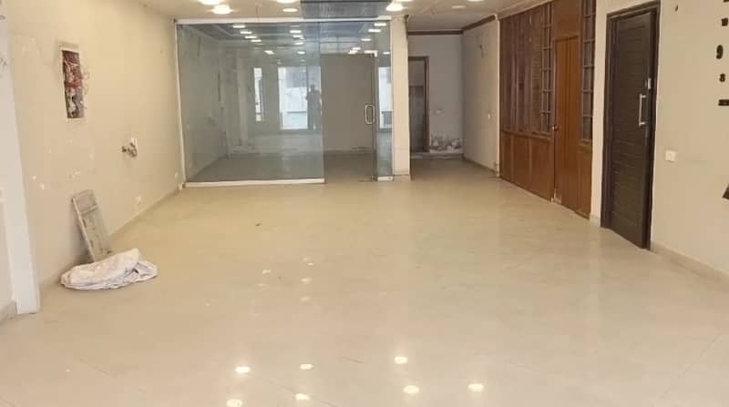 8 Marla 4th Floor Office With Elevator For Rent In DHA Phase 5,Block B, Lahore. 19