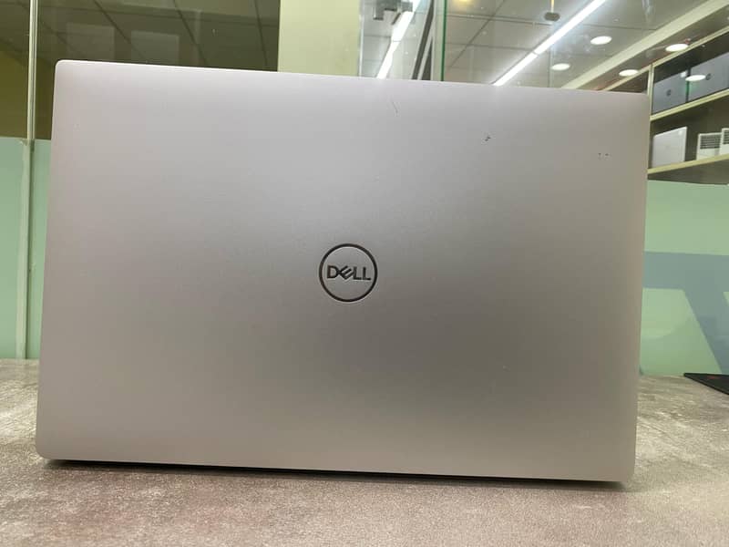 Dell Precision 5530 Workstation | Xeon E-2176M | 16GB RAM | 256GB SSD 7