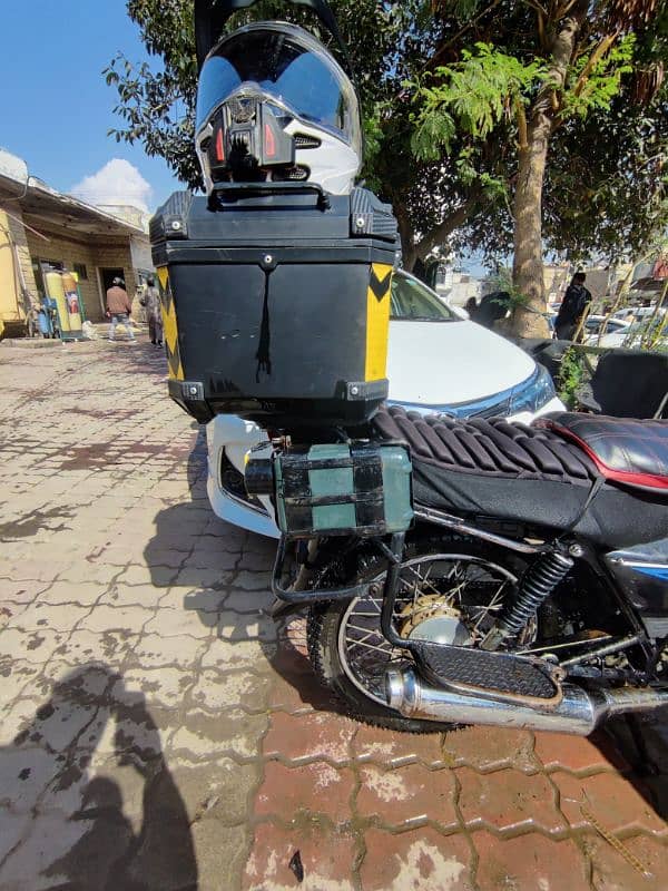 Suzuki GS 150 for sale fully equipped with all tourig stuff 4