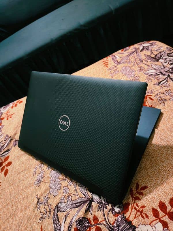 Dell Latitude 7480 Core i5 8th Generation. 1