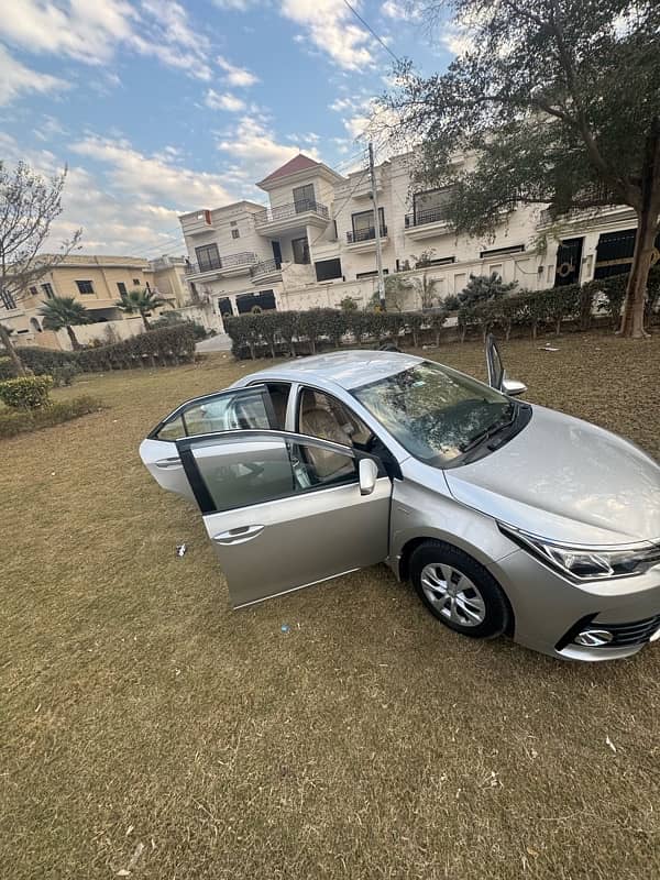 Toyota Corolla GLI 2019 1