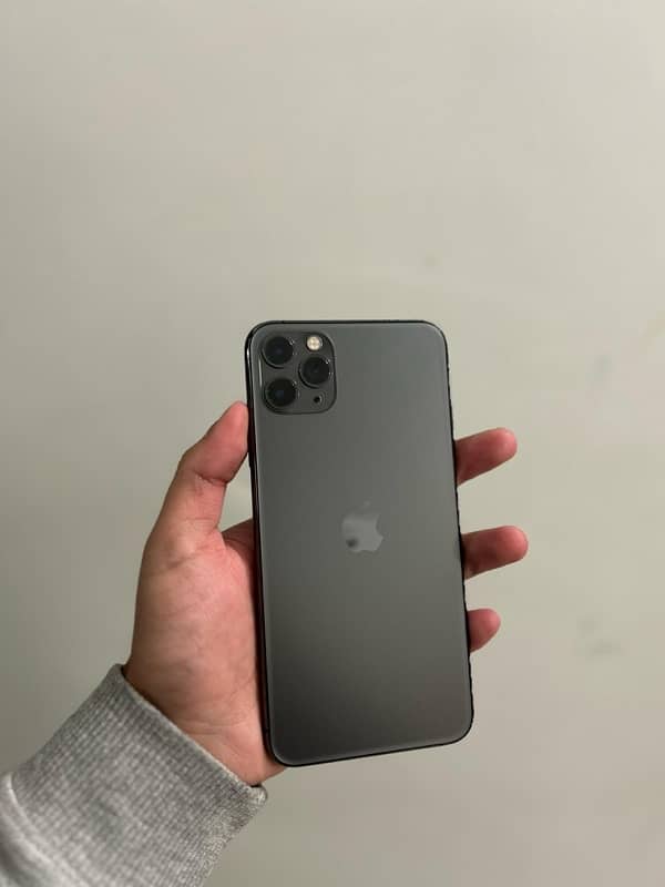 Iphone 11 pro max pta approved 64gb 1