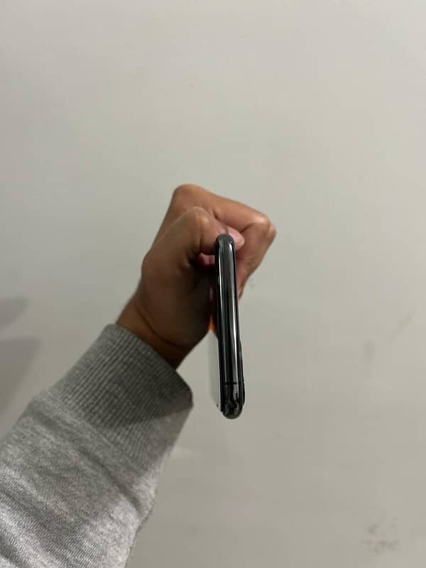 Iphone 11 pro max pta approved 64gb 5