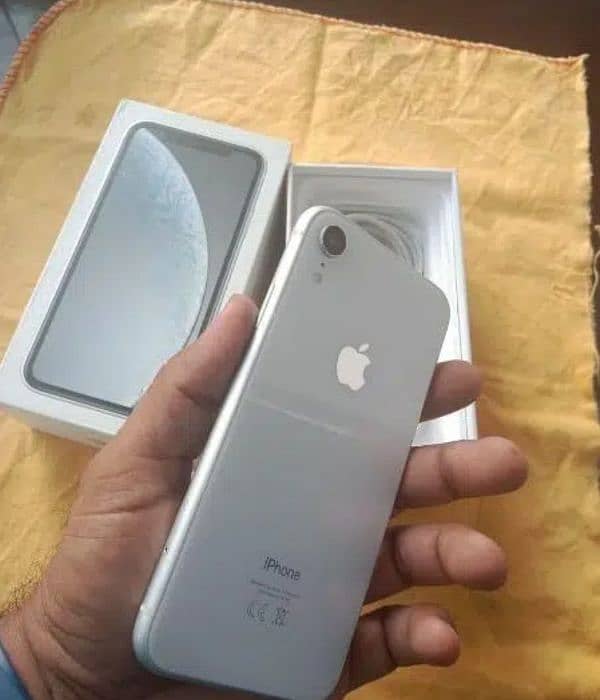 iphone XR 256 GB PTA approved my WhatsApp number 03410172804 1