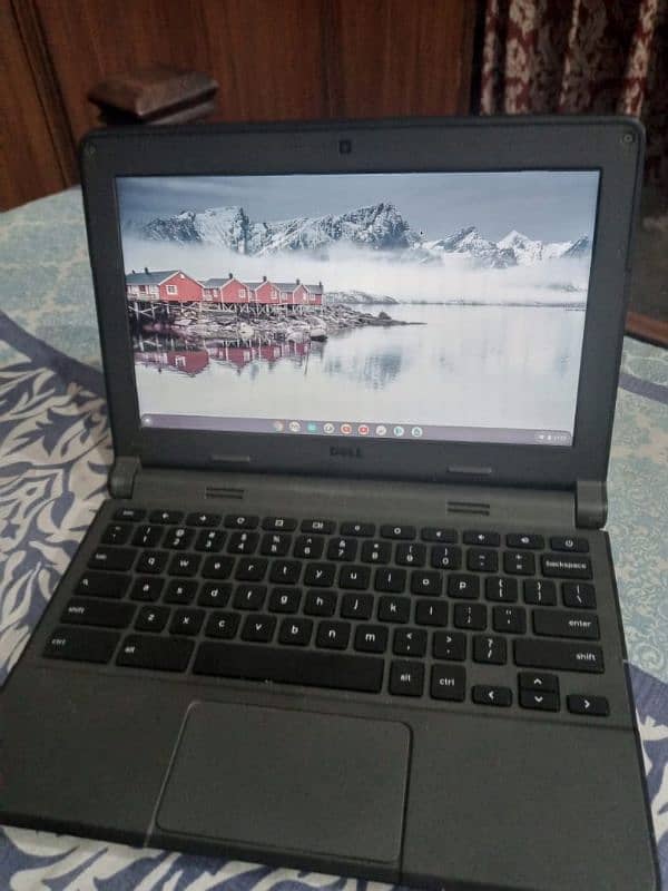 Chromebook laptop 2