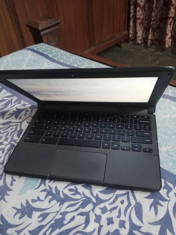 Chromebook laptop 3