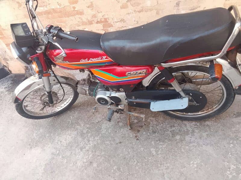 Honda CD70 0