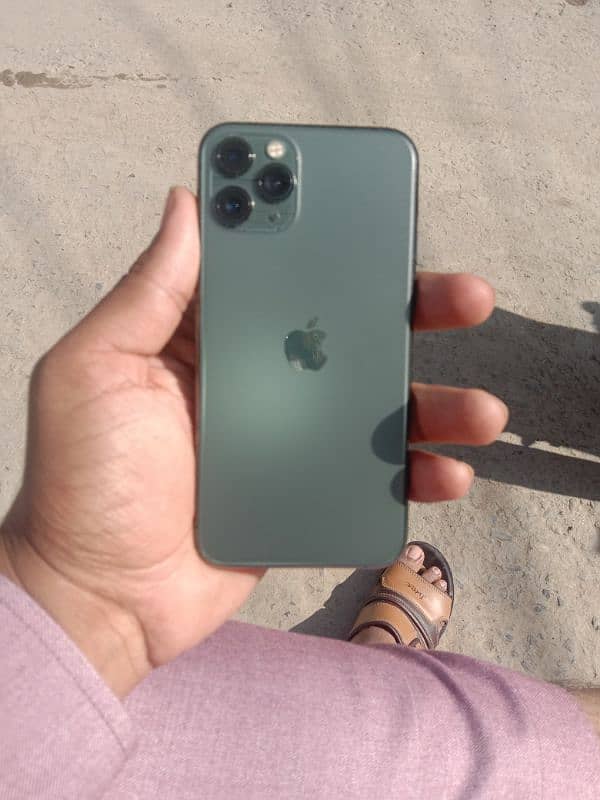 iphone 11pro 256gb 68health 03008378822 0