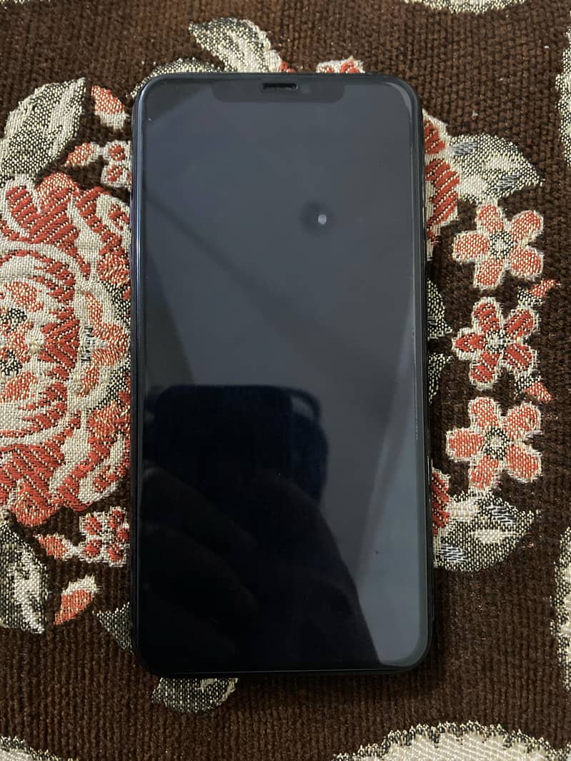 Apple iPhone 11 Pro Max 1