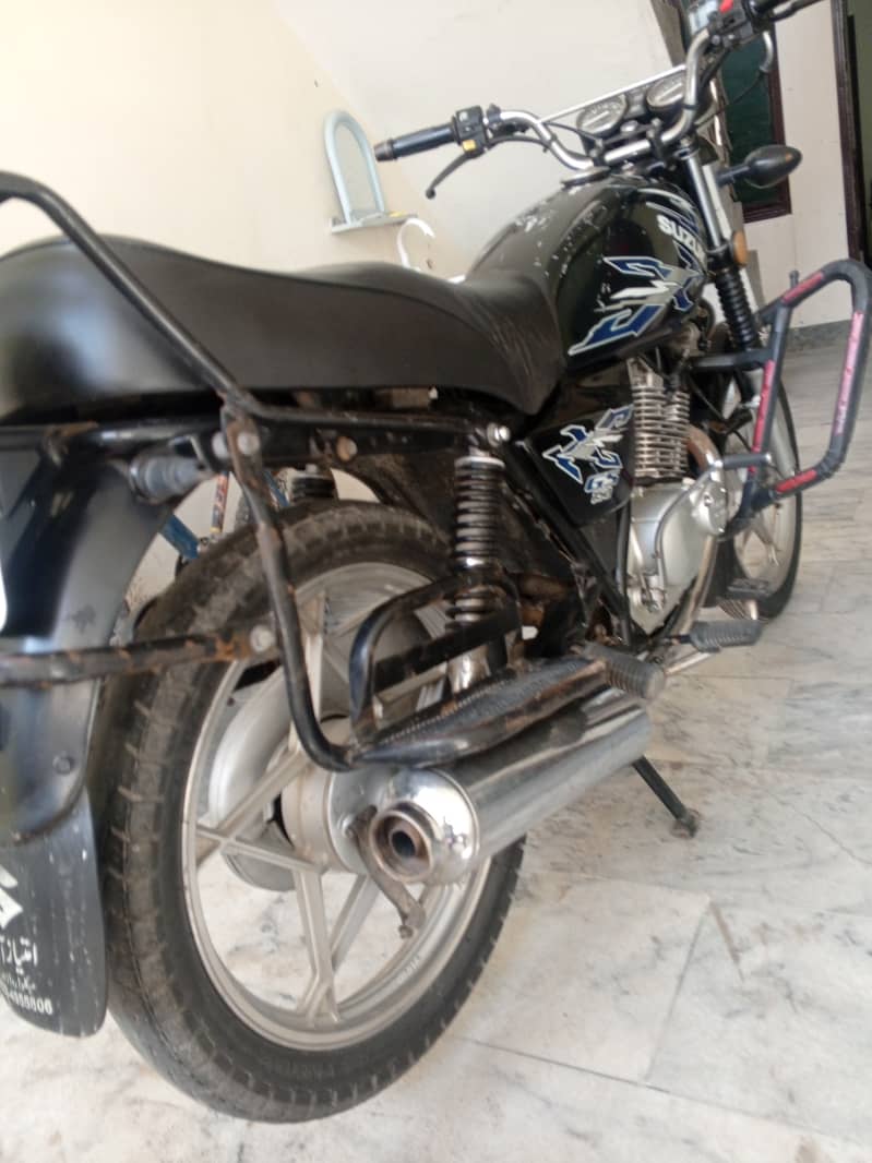 Suzuki  GS 150  ( Model  2022) Total Genuine 7